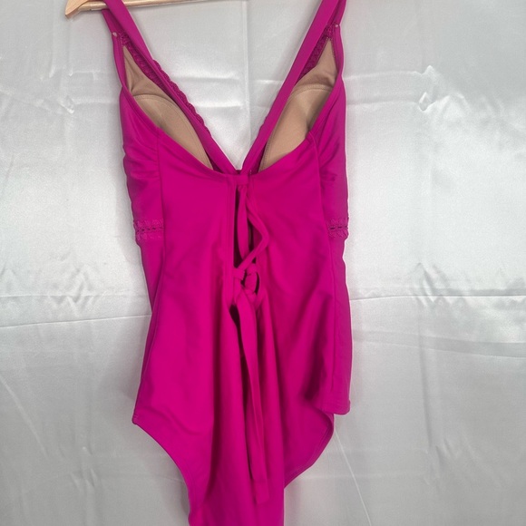 NWOT Kona Sol Hot Pink One-Piece Crochet Detail Swimsuit Size XL - Picture 5 of 15